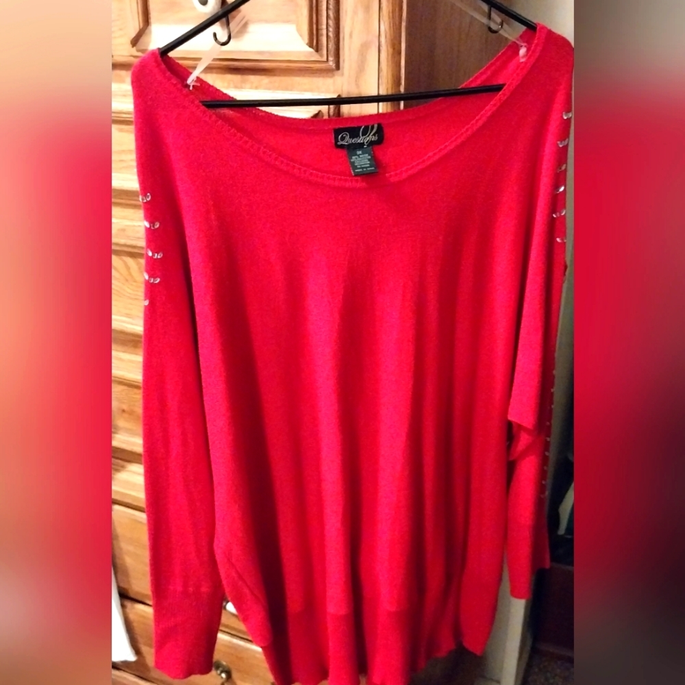 Cold shoulder light sweater